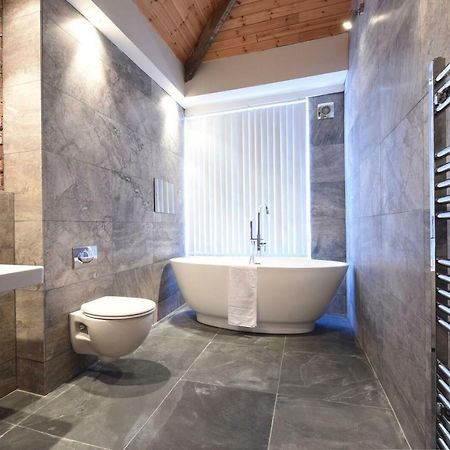 Stunning Penthouse Slps 20 Manchester Exterior foto