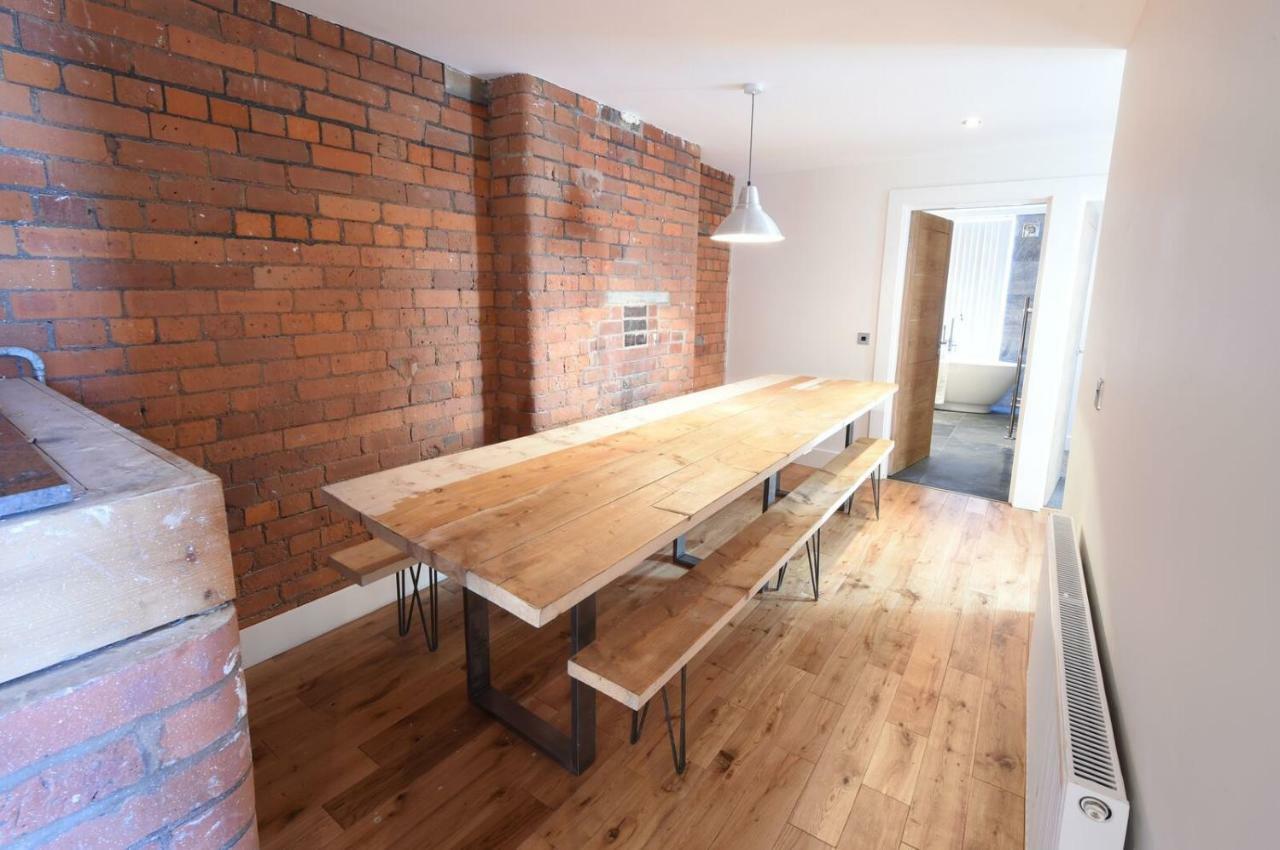 Stunning Penthouse Slps 20 Manchester Exterior foto