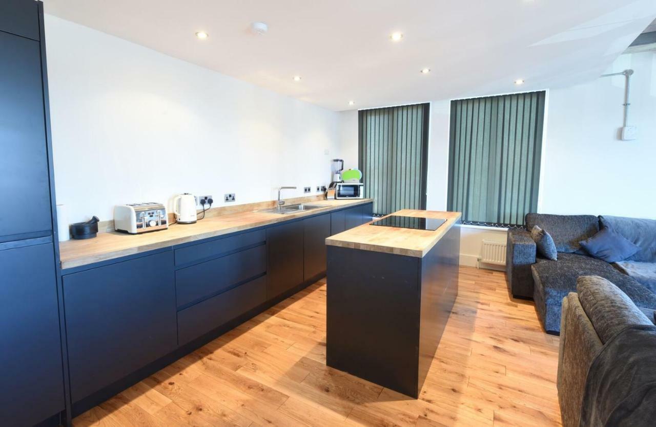 Stunning Penthouse Slps 20 Manchester Exterior foto